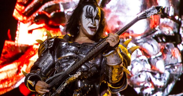 ($BTC), Tesla Motors, Inc. (NASDAQ:TSLA) – Musk’s Dogecoin Army Recruit Gene Simmons Turns Cardano Adherent — Here’s Why